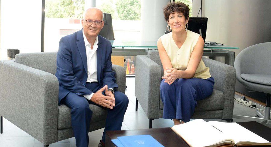 Los graduados sociales ayudarán a mejorar el sistema de altas que usan los autónomos con empleados