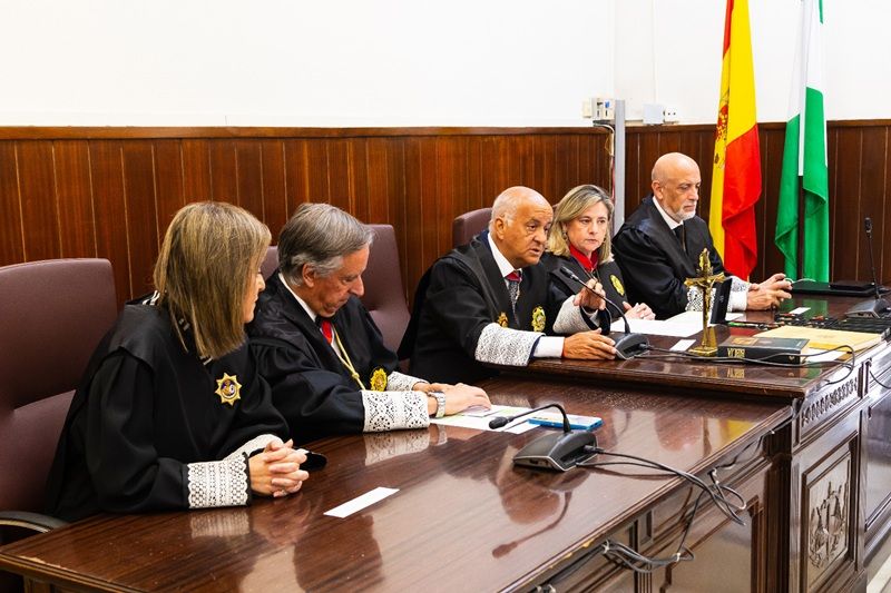 EL PRESIDENTE DEL CONSEJO GENERAL PRESIDE LOS ACTOS INSTITUCIONALES DEL COLEGIO DE HUELVA