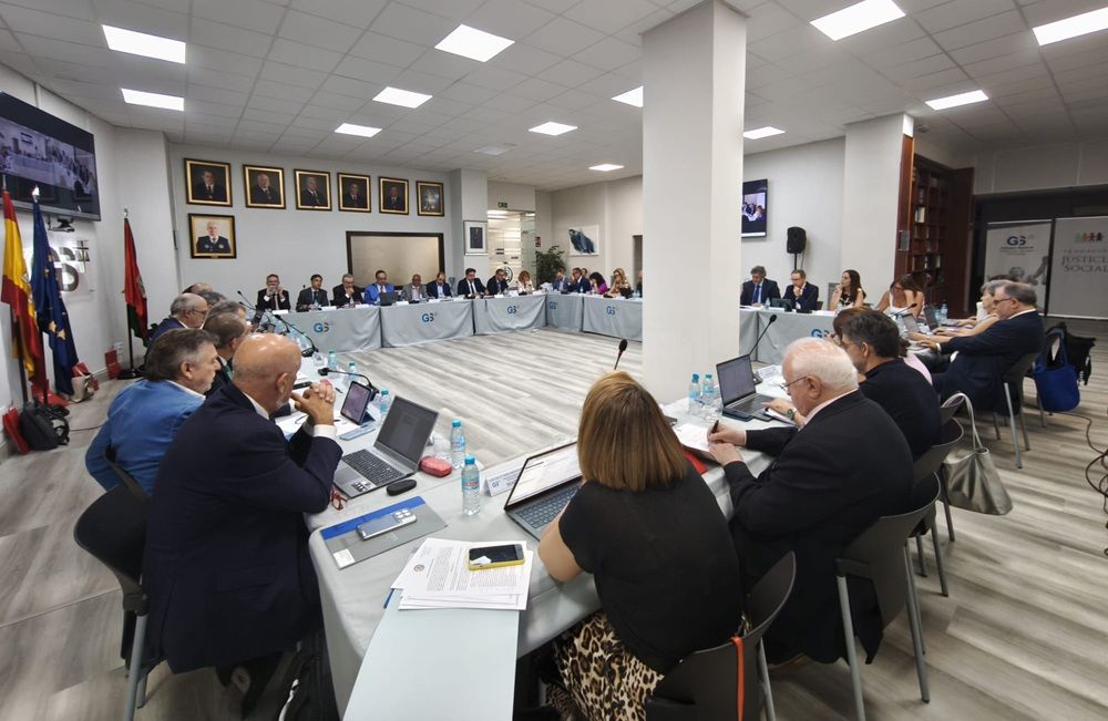 EL PLENO DEL CONSEJO GENERAL ABORDA LA PLANIFICACIÓN PRESUPUESTARIA PARA 2026, LA ACTIVIDAD INSTITUCIONAL Y DIVERSOS ACUERDOS DE CARÁCTER ACADÉMICO E INSTITUCIONAL