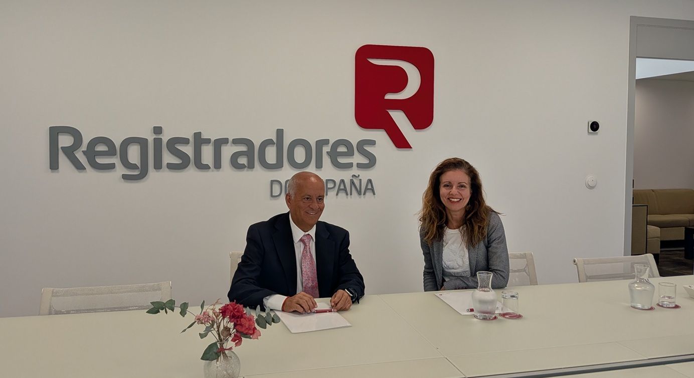REUNIÓN INSTITUCIONAL ENTRE EL CONSEJO GENERAL DE GRADUADOS SOCIALES DE ESPAÑA Y EL COLEGIO DE REGISTRADORES DE ESPAÑA