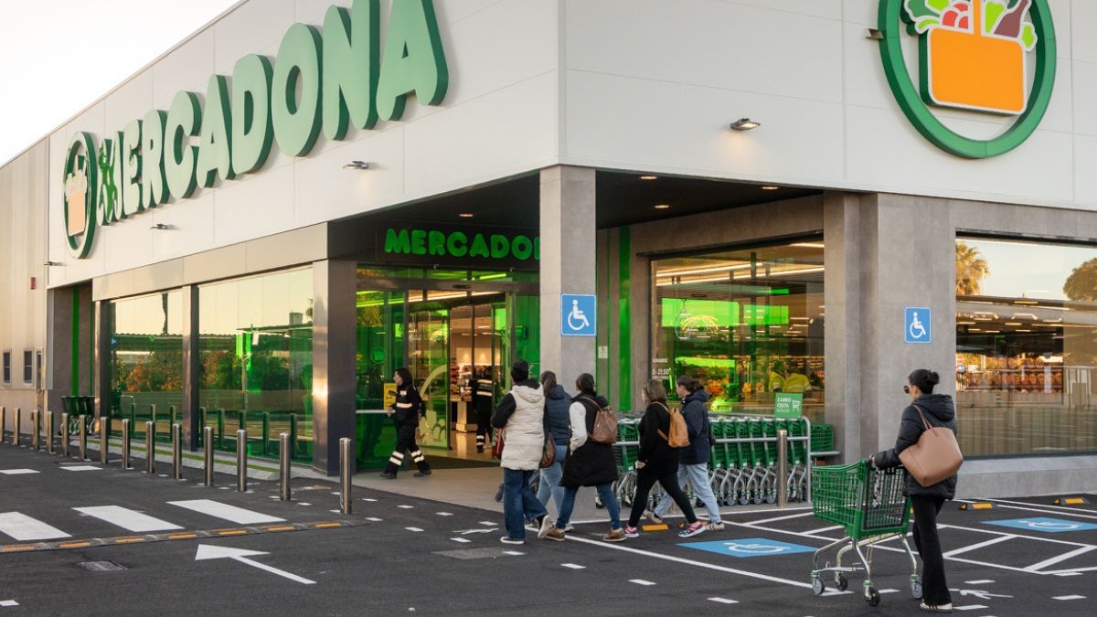 Despedida una trabajadora de Mercadona por copiar en un USB 185 archivos confidenciales de la empresa