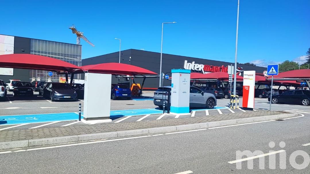 Vila Nova de Gaia -  Intermarché Arcozelo - VNG-00126/127