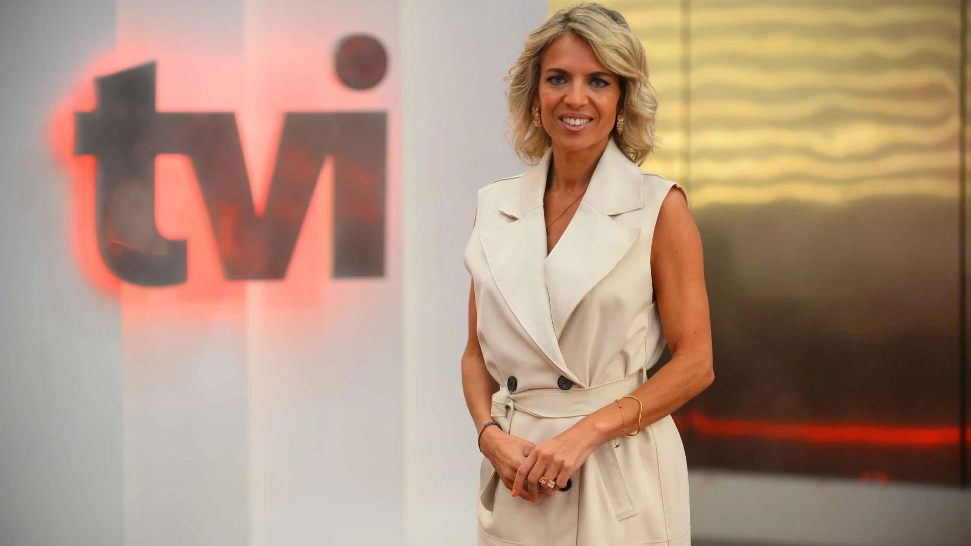 Sandra Felgueiras aborda o julgamento de Joana Marques e os Anjos, relacionando com conflitos internacionais