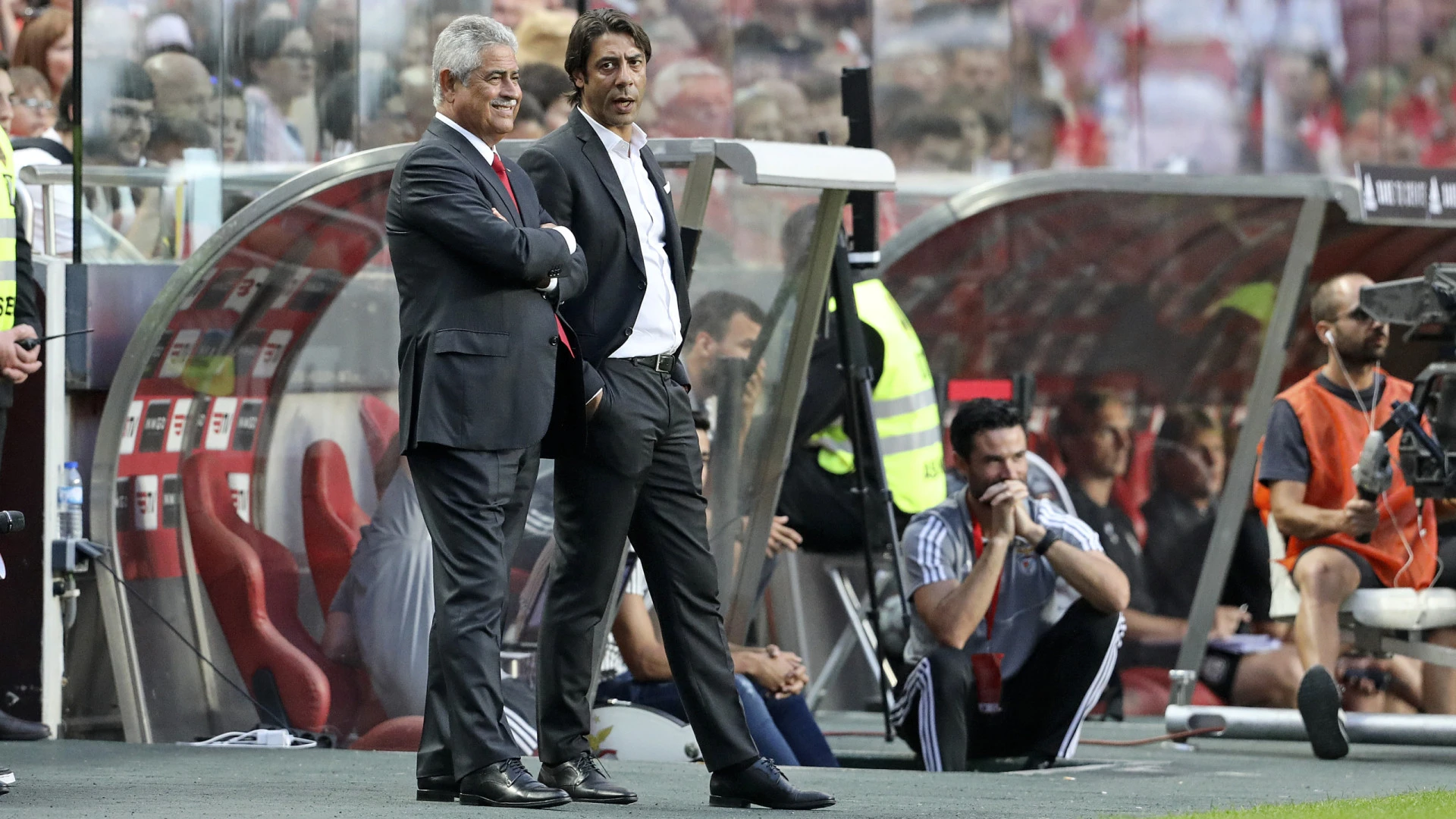 Rui Costa entra na disputa pela presidência do Benfica e Luís Filipe Vieira pode seguir o mesmo caminho