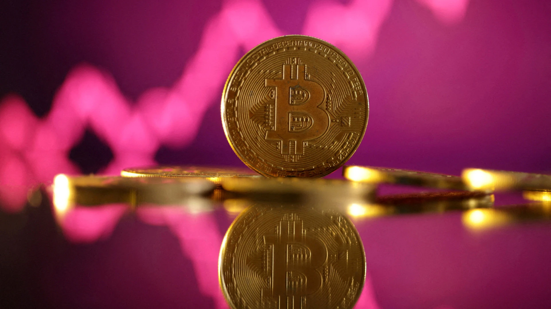 Bitcoin rompe barreira dos 117 mil dólares e fixa novo recorde