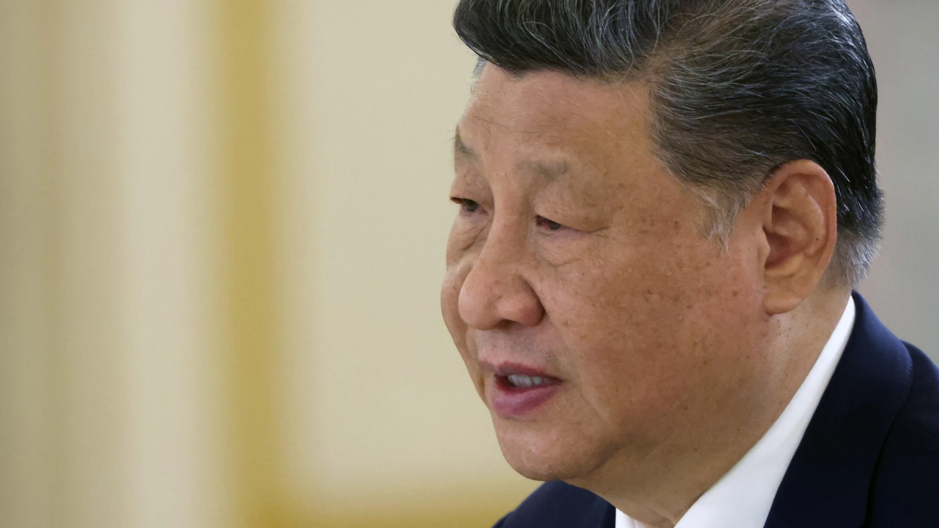 Xi Jinping saúda a nova Presidente do Suriname