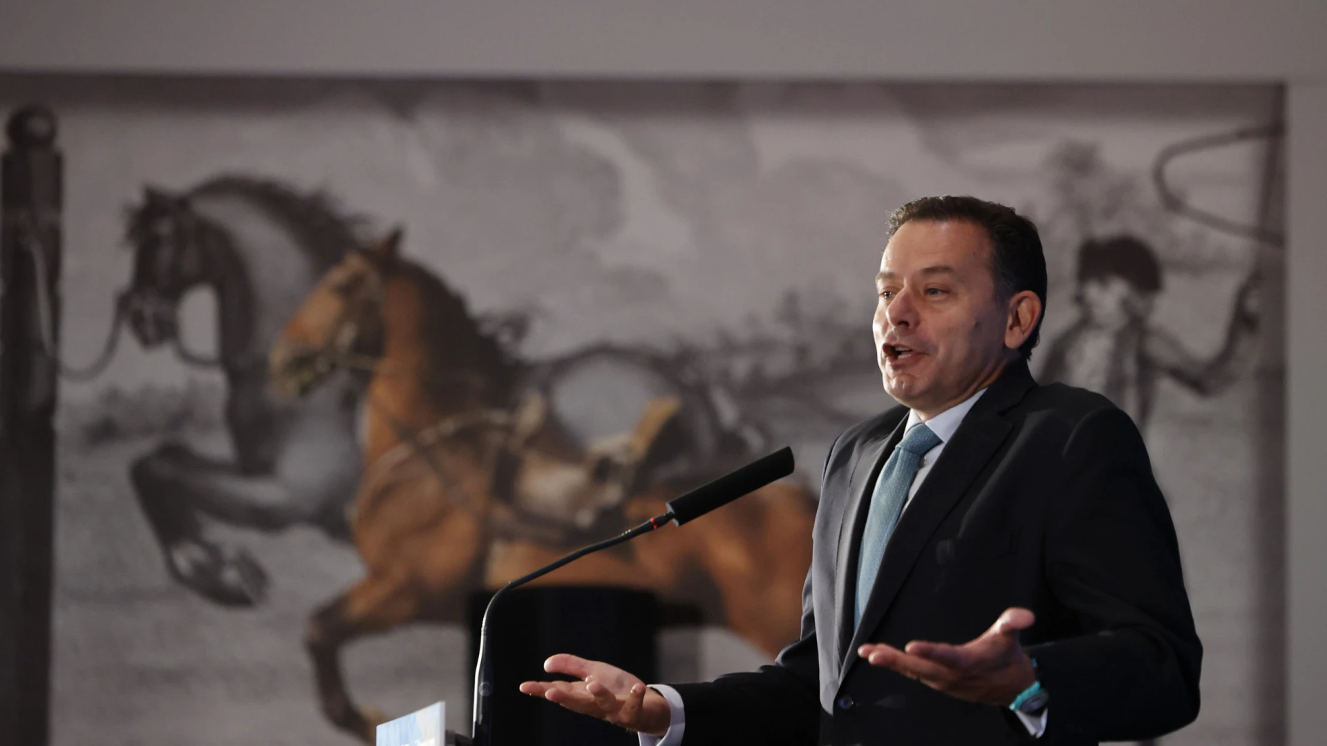 Montenegro responde a críticas sobre foco do Governo na imigração