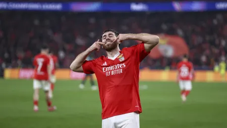 Orkun Kokçu despede-se do Benfica após duas temporadas