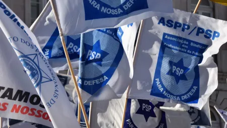 Sindicatos da PSP e GNR exigem retoma das negociações e anunciam possibilidade de protestos