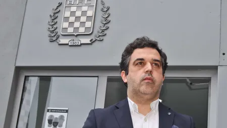 Boavista e ex-presidente sob investigação da PJ após buscas no Estádio do Bessa