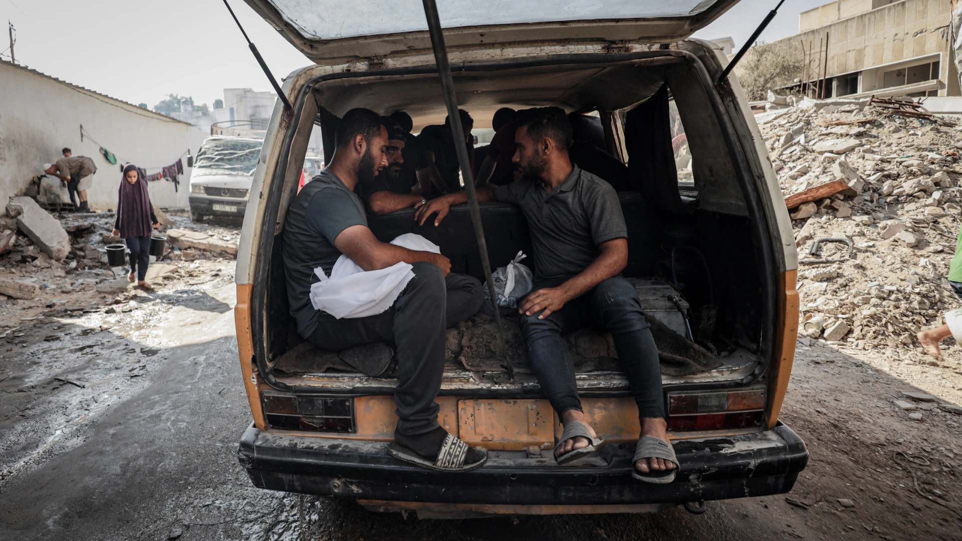 Tragédia em Gaza: 20 mortos em busca de ajuda alimentar