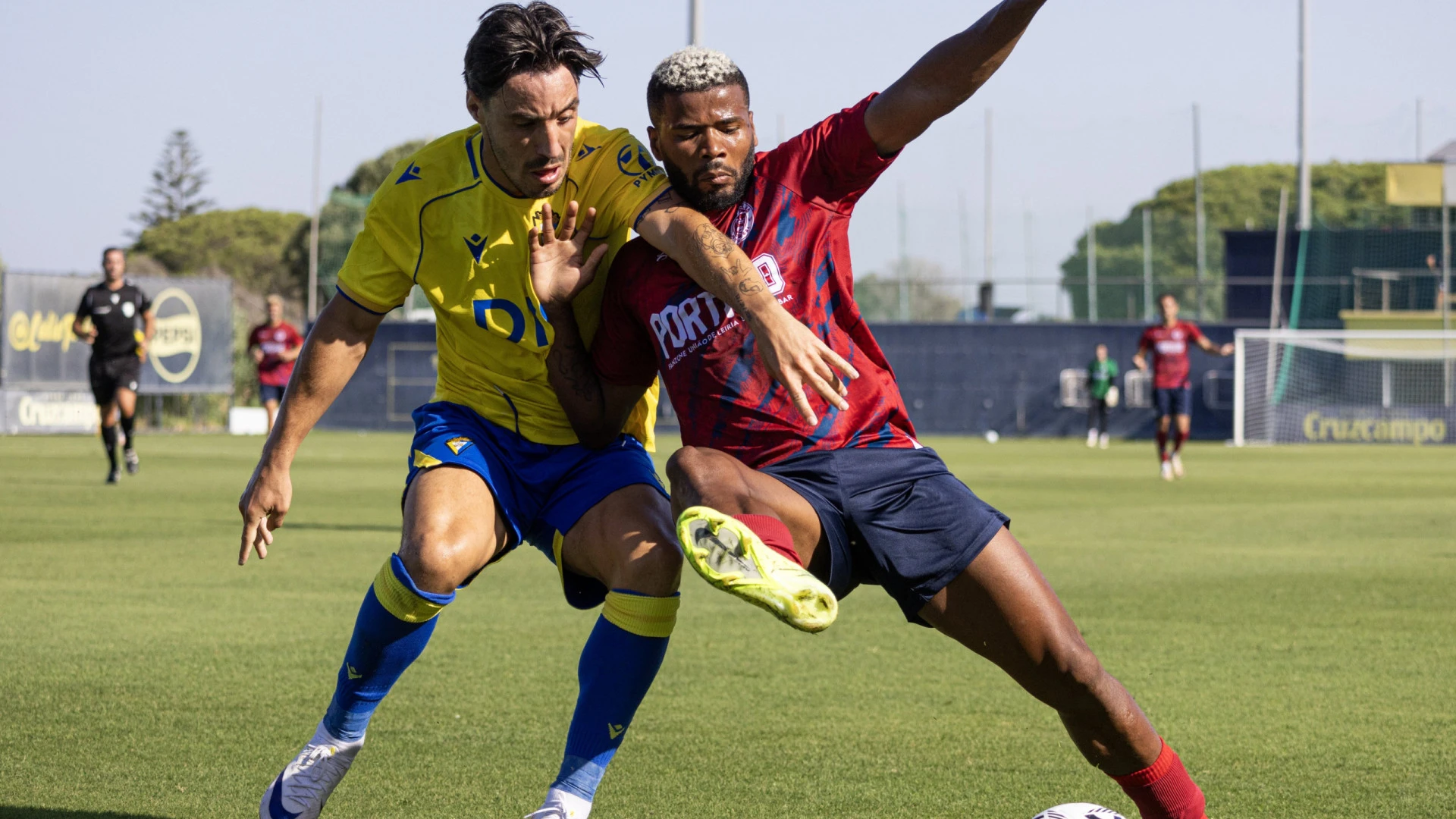 União de Leiria triunfa com goleada frente ao Cádiz