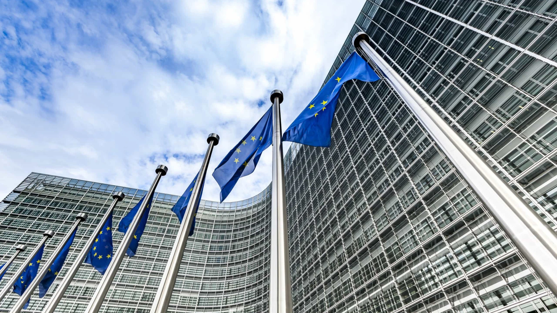 Bruxelas apresenta novo orçamento da UE com foco em 27 planos nacionais