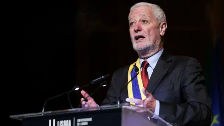 António Sampaio da Nóvoa mantém silêncio sobre candidatura à Presidência