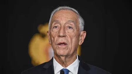 Falecimento de José Junqueiro: Marcelo e líderes políticos prestam homenagem