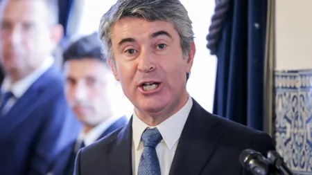 PS propõe criação de unidade para coordenar emergências hospitalares: "Governo não respondeu"