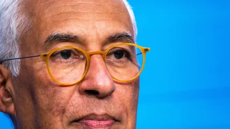 "António Costa expressa preocupação com bombardeamentos em Damasco"