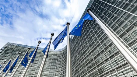 Bruxelas apresenta novo orçamento da UE com foco em 27 planos nacionais