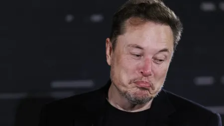 Grok abandona dependência das publicações de Elon Musk para responder a questões controversas