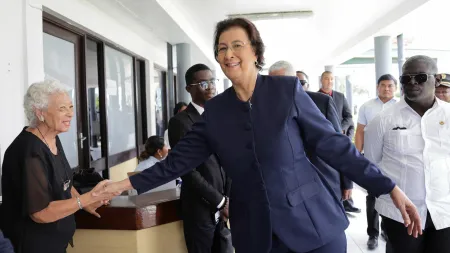 Jennifer Geerlings-Simons assume presidência do Suriname com foco na mudança
