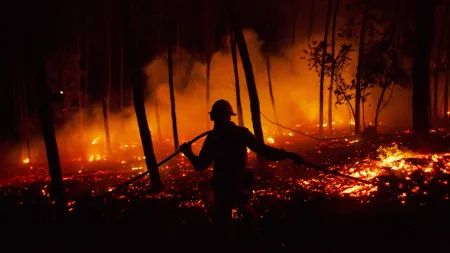 Incêndio em Souto Maior: Periferia em Risco Apesar do Controle na Aldeia