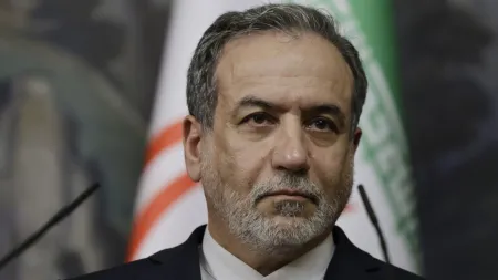 Irão critica campanha militar de Israel na Síria