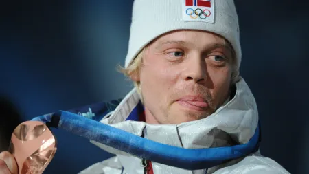 Futebolista norueguês Audun Groenvold, medalha em 2010, faleceu após ser atingido por um raio