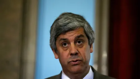 Mário Centeno sai do BdP; sucessor será revelado amanhã por Montenegro