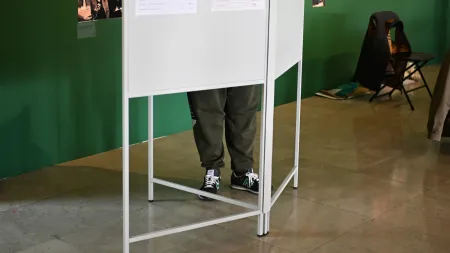 Crescimento alarmante da desinformação nas redes sociais nas eleições de 2025