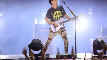 Muse Brilham em Aplausos no Alive enquanto Olivia Rodrigo Destaca-se em Gritos