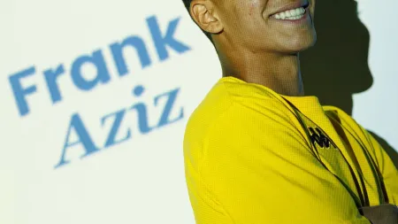 Estoril Praia apresenta Frank Aziz como novo reforço