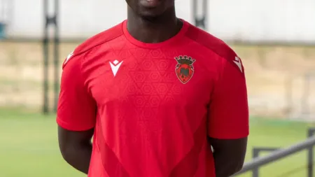 Penafiel reforça plantel com Iano Simão e Raúl Alcaina