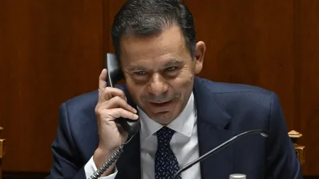 Primeiro-ministro admite possibilidade de privatização total da TAP no futuro