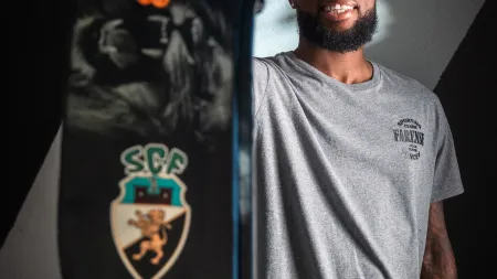 Yannick Semedo é o novo reforço do Farense para o meio-campo