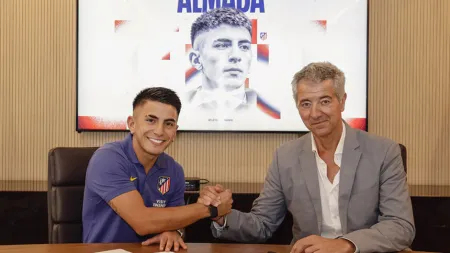 Thiago Almada assina pelo Atlético de Madrid, deixando Benfica em desilusão