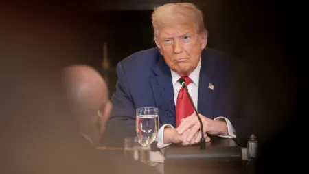 Donald Trump apresenta diagnóstico de insuficiência venosa crónica