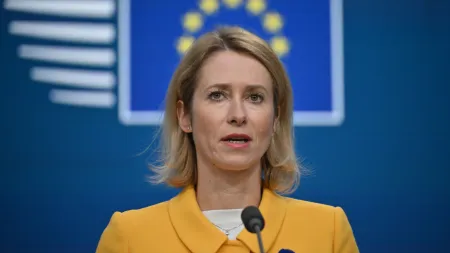 UE Impõe Pacote de Sanções Históricas à Rússia