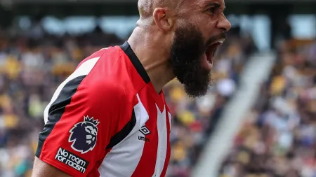 Bryan Mbeumo é o novo reforço do Manchester United por 80 milhões de euros