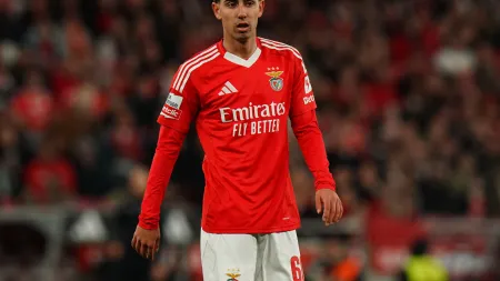 Nuno Félix enfrenta grave lesão que poderá comprometer a sua temporada no Benfica