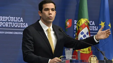 Governo aberto ao diálogo sobre demolições em Loures