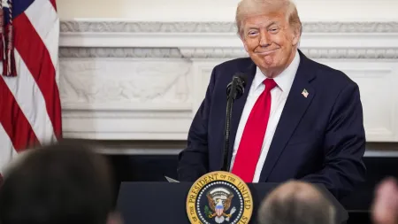 Trump Celebra Fim de 'The Late Show' com Críticas a Apresentadores