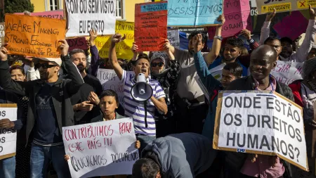 Associações de imigrantes solicitam reunião com Marcelo para contestar nova legislação