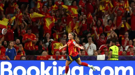 Espanha conquista presença nas meias-finais do Euro feminino ao derrotar a Suíça
