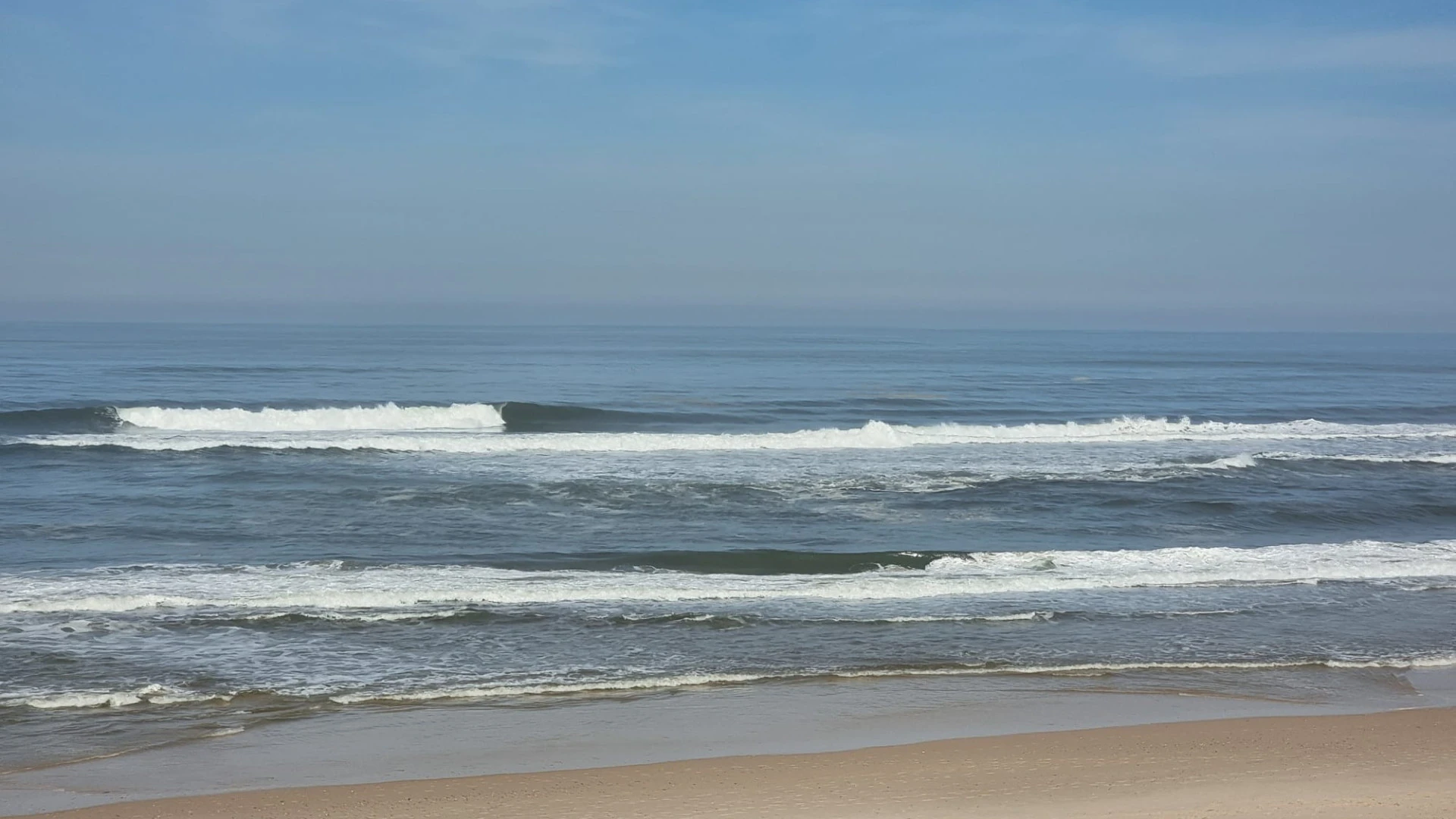 Praia da Vieira reabre a banhos após garantias de qualidade da água