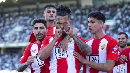 Almería dá sinal de alerta ao Sporting sobre Luís Suárez