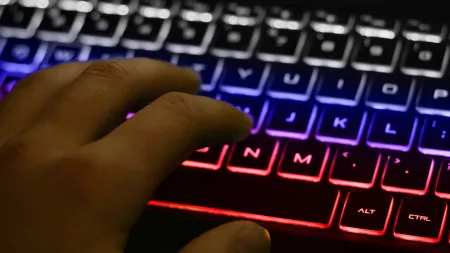 Ciberataque "severo" atinge infraestruturas críticas de Singapura