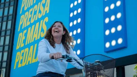 Mariana Leitão desafia Chega, denunciando-o como "socialismo encoberto à direita"