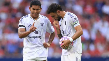 Empate sem golos marca arranque de pré-temporada do Manchester United