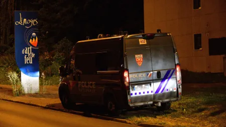 Violentos confrontos em Limoges culminam em feridos entre a polícia