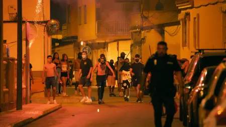 Incitação à Violência: Grupo Extremista em Espanha Alerta para "Caçada" a Imigrantes